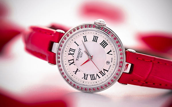 表壳凹了、镜面裂了？天梭磕碰急救指南（图）